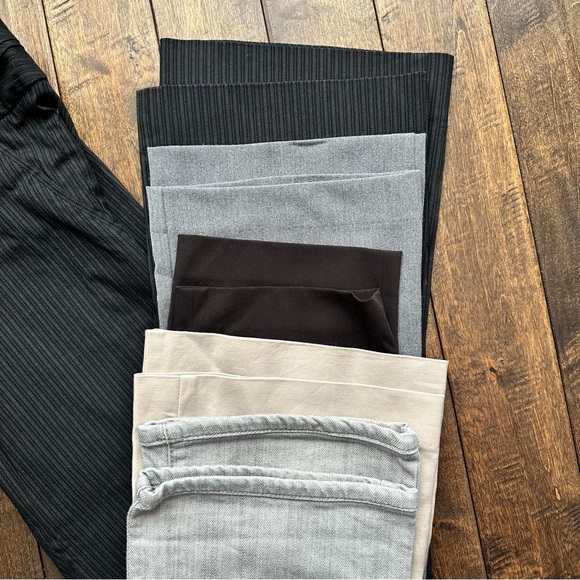 🌟SOLD🌟Bundle of 5 Women's Pants Collection - Picture 2 of 16